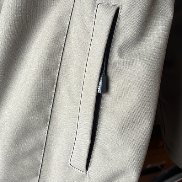 The best winter coat I ever owned - Picture 11 of 17